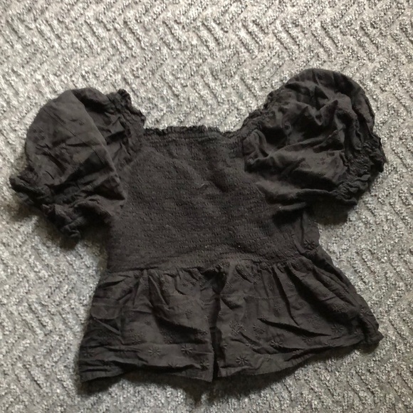 Old Navy Black Blouse with Puff Sleeves - Picture 6 of 8